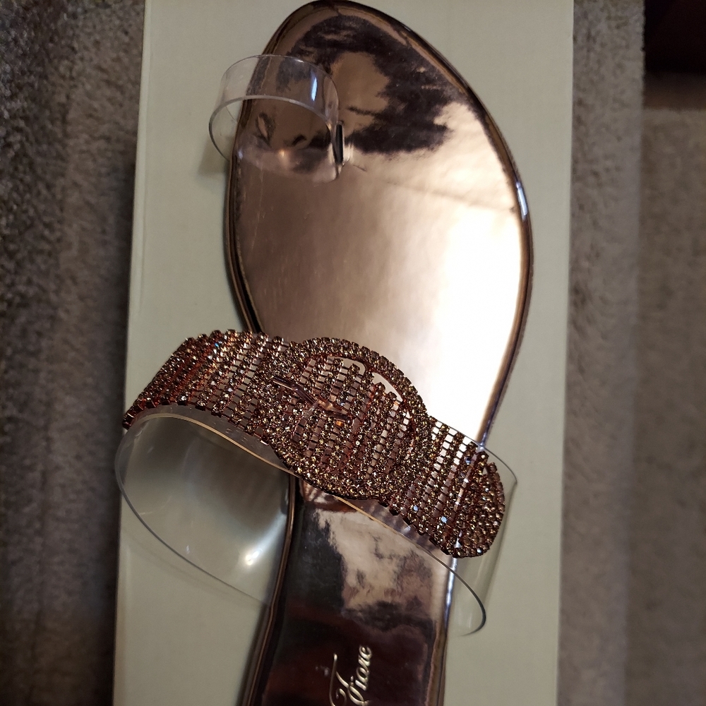 Toe Sandals - Picture 5 of 6